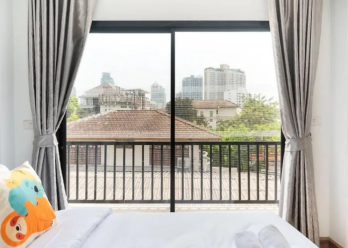 別墅 Miq Ekkamai3_pool Villa_3br House *